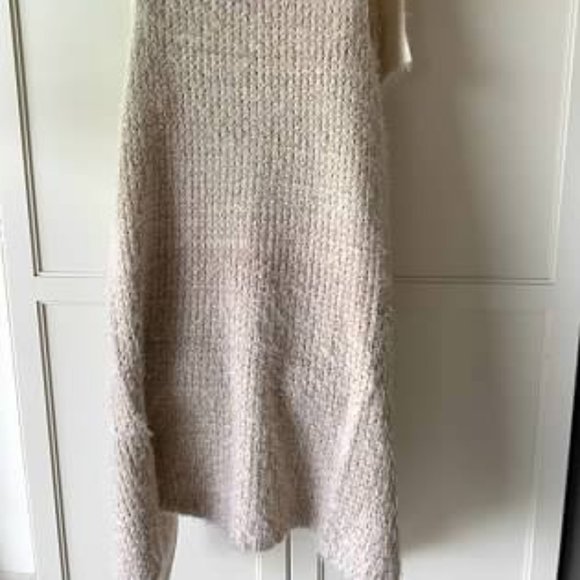 Soft Surroundings Sleeveless Beige Topper Vest - Picture 5 of 7